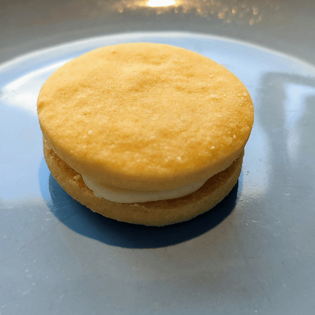 Custard creams